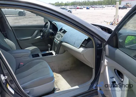 2008 Toyota Camry Le z USA, uszkodzony, nr VIN 4T1BE46K48U258967